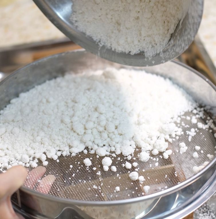 Titanium Dioxide Pigment Sieving